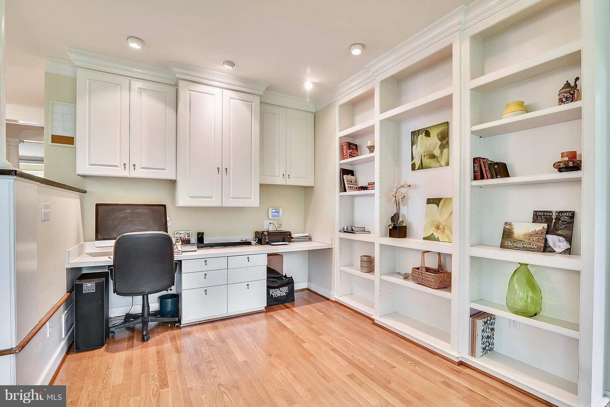 WELLINGTON ESTATES - Residential