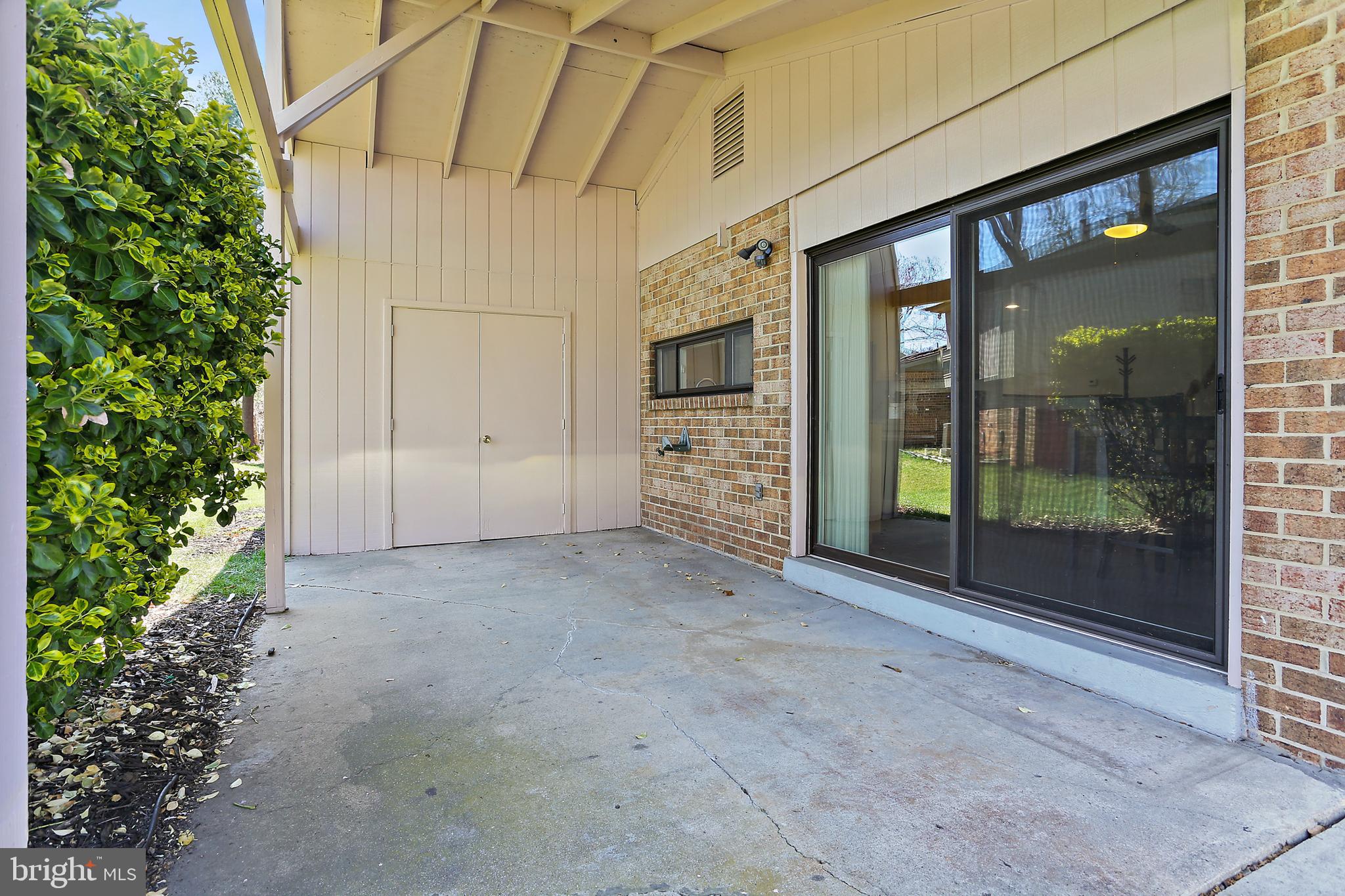 LONG REACH - Residential