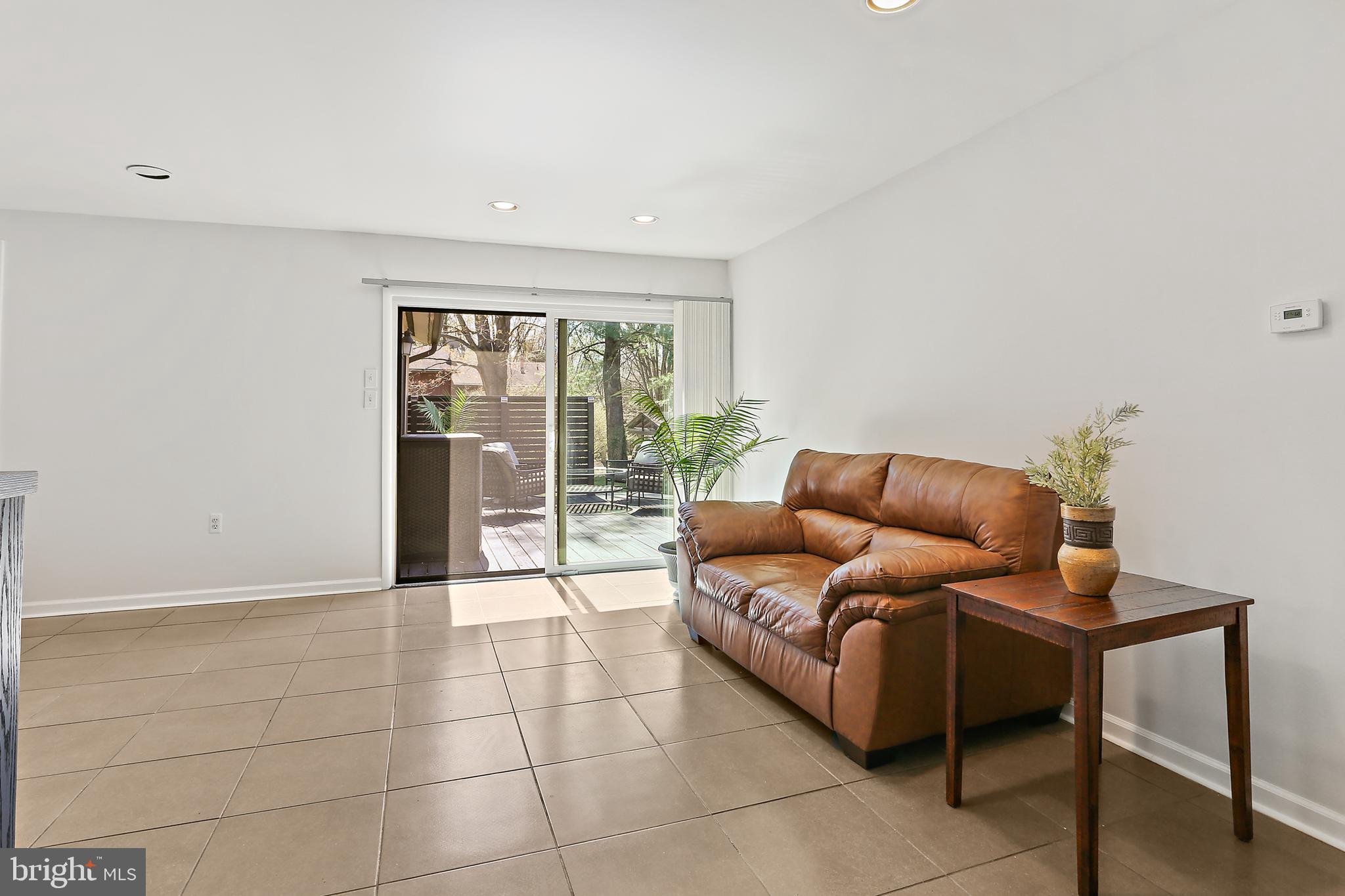 LONG REACH - Residential