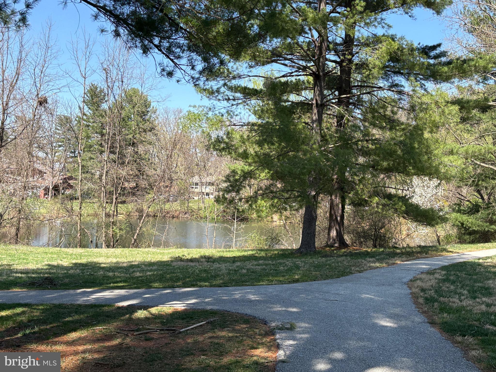 LONG REACH - Residential