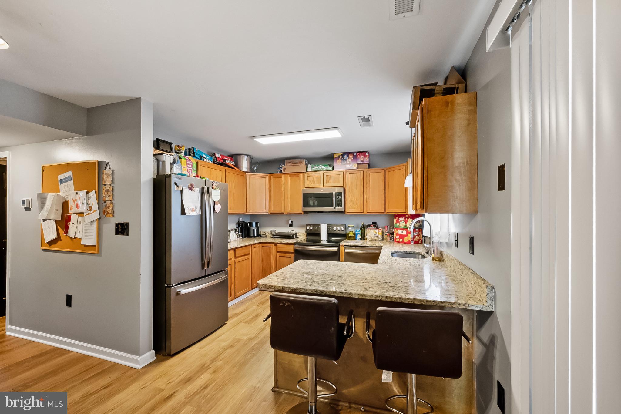 GEORGETOWN SQUARE - Residential