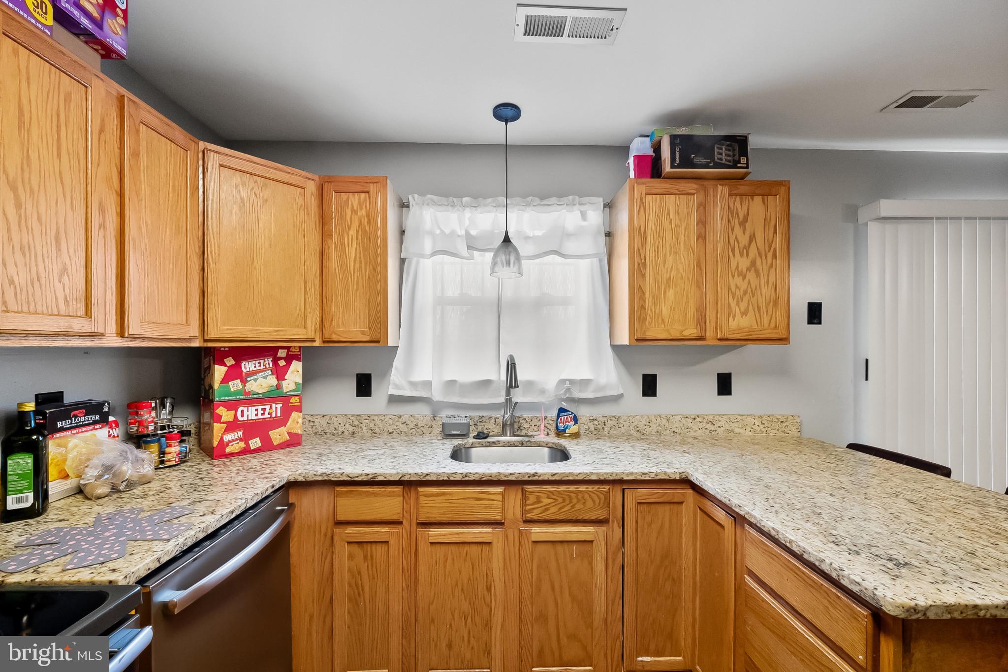 GEORGETOWN SQUARE - Residential