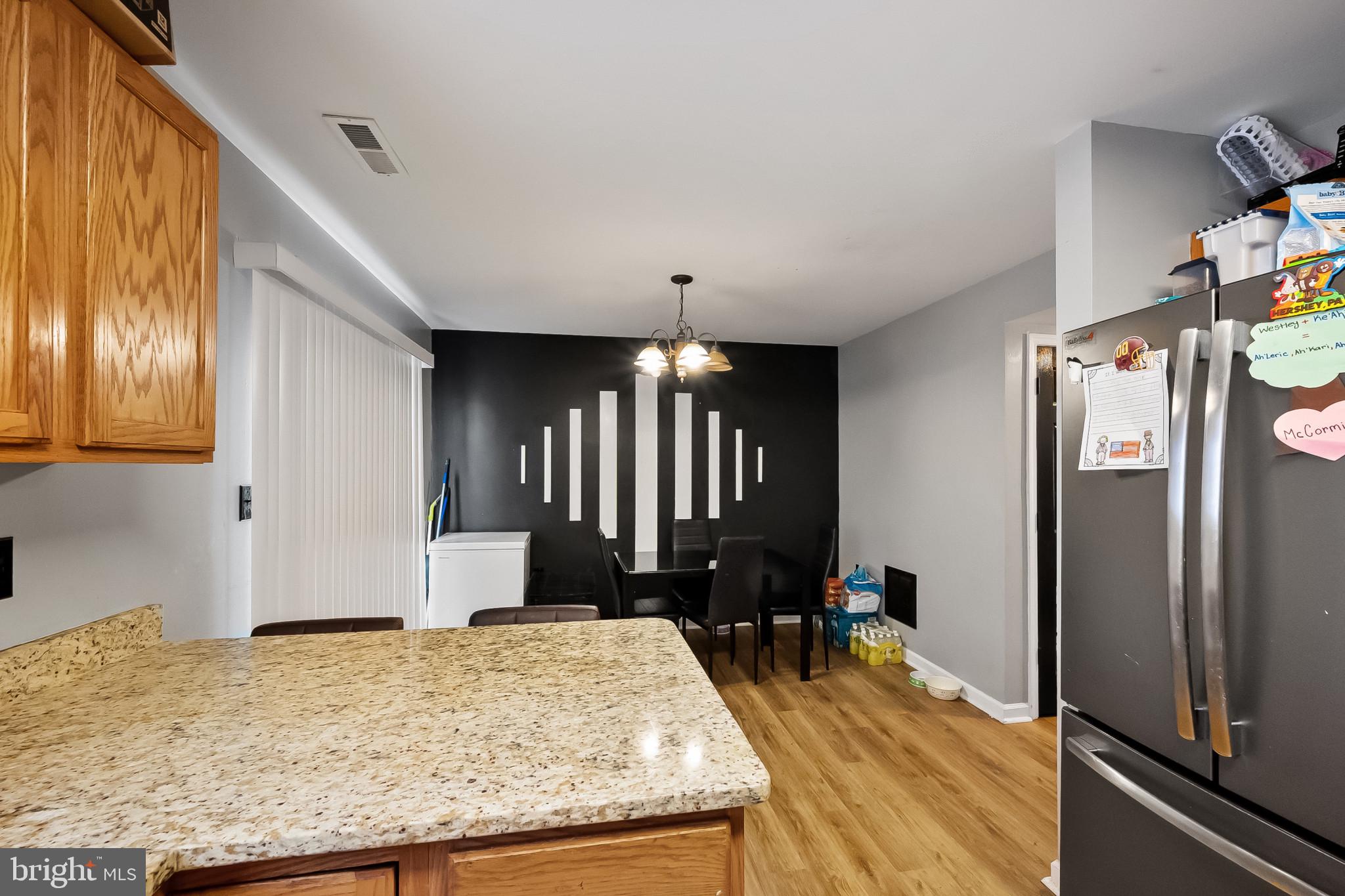 GEORGETOWN SQUARE - Residential