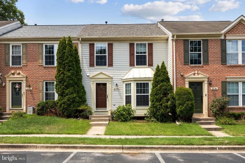 Townhouse For Rent - 2716 Mapleview Court<br/> ODENTON, MD 21113