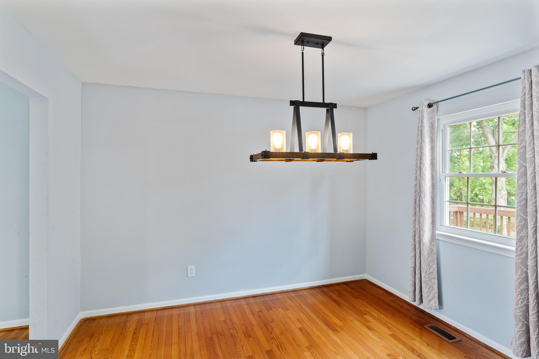 CRESTBROOK - Residential