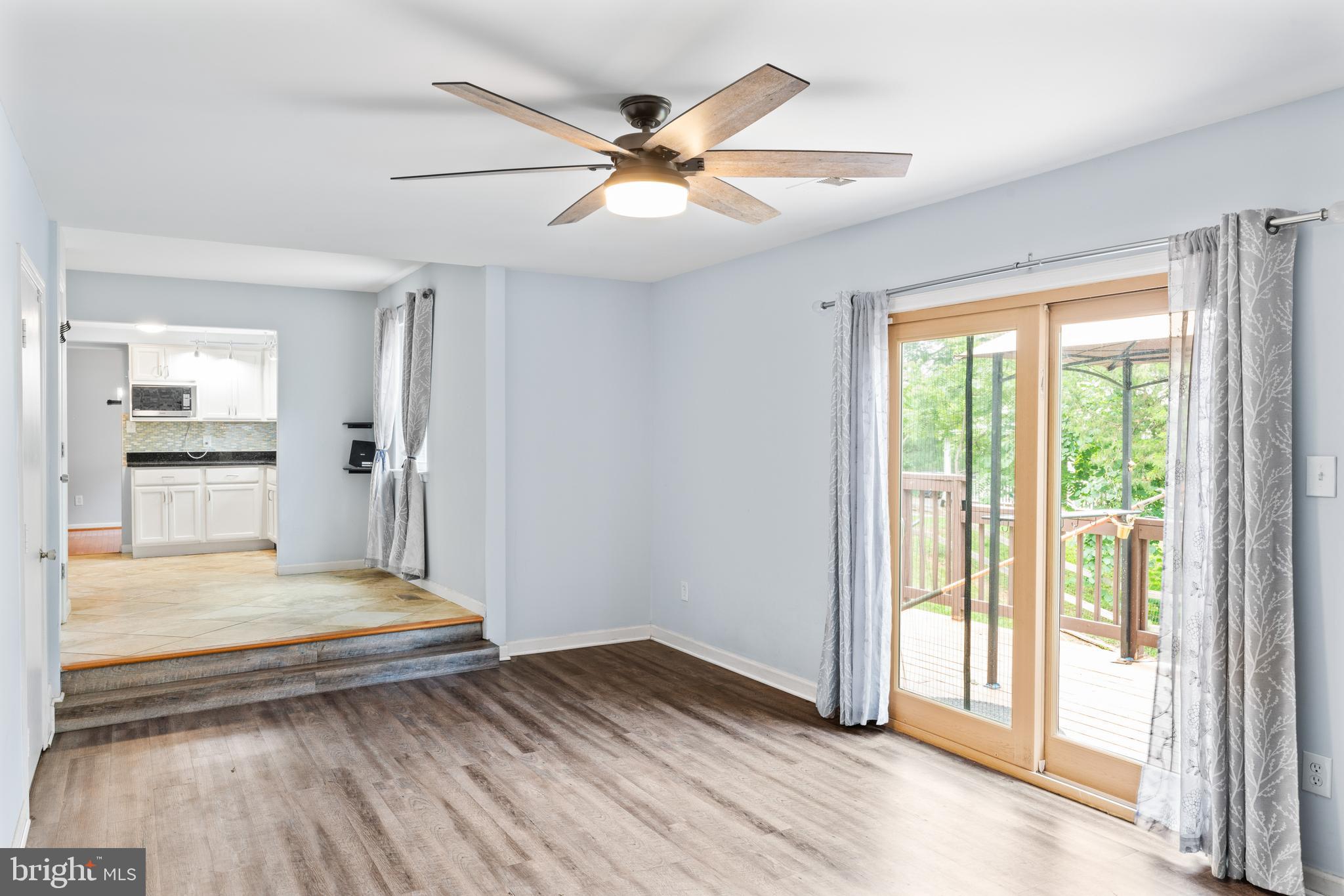 CRESTBROOK - Residential