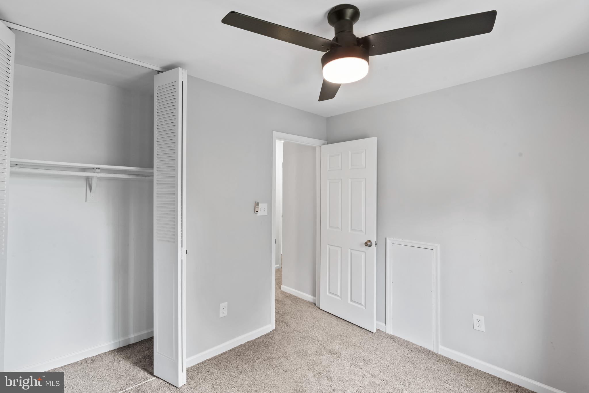 CRESTBROOK - Residential