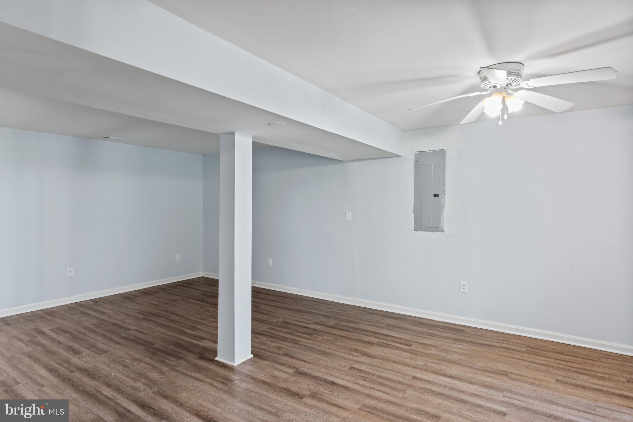 CRESTBROOK - Residential