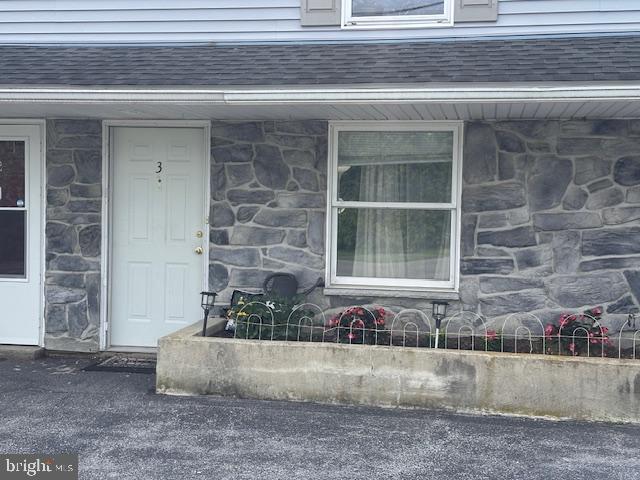 Welcome to Stress Free living. The first floor offers an open feel from the living room to kitchen. Off of the kitchen you will find a half bath, laundry closet, with stackable washer and dryer, and a pantry. Upstairs is the bedroom with a full bath and walk in closet. The association fee takes care of snow removal, exterior maintenance, lawn care, water, sewer and trash. Make your appt today.
