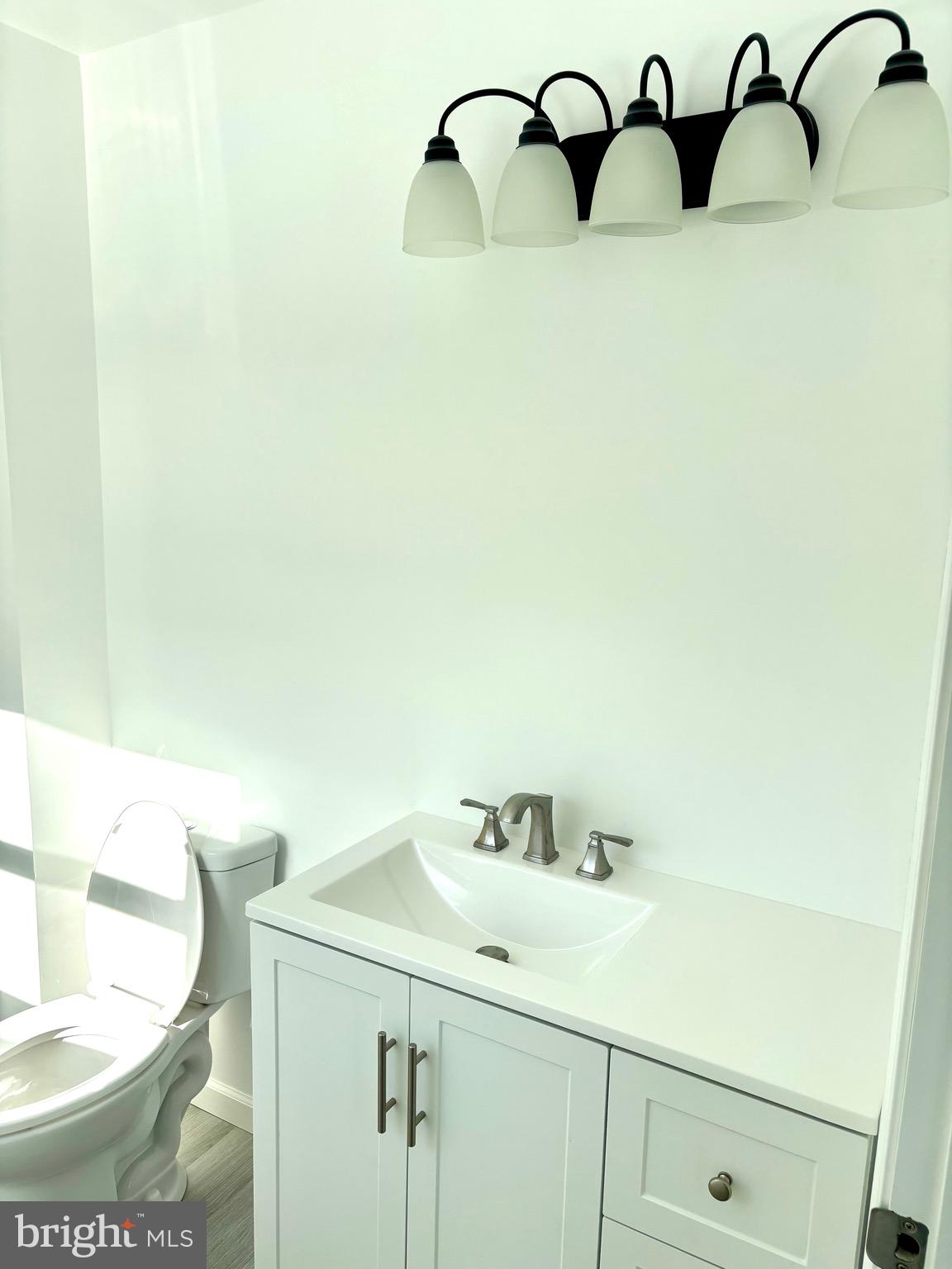 DOLLY LANDS - Residential