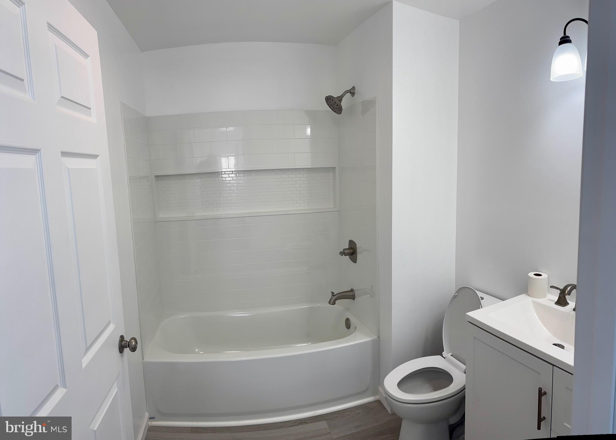 DOLLY LANDS - Residential