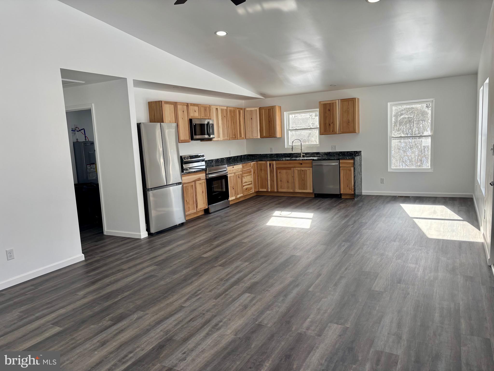 DOLLY LANDS - Residential