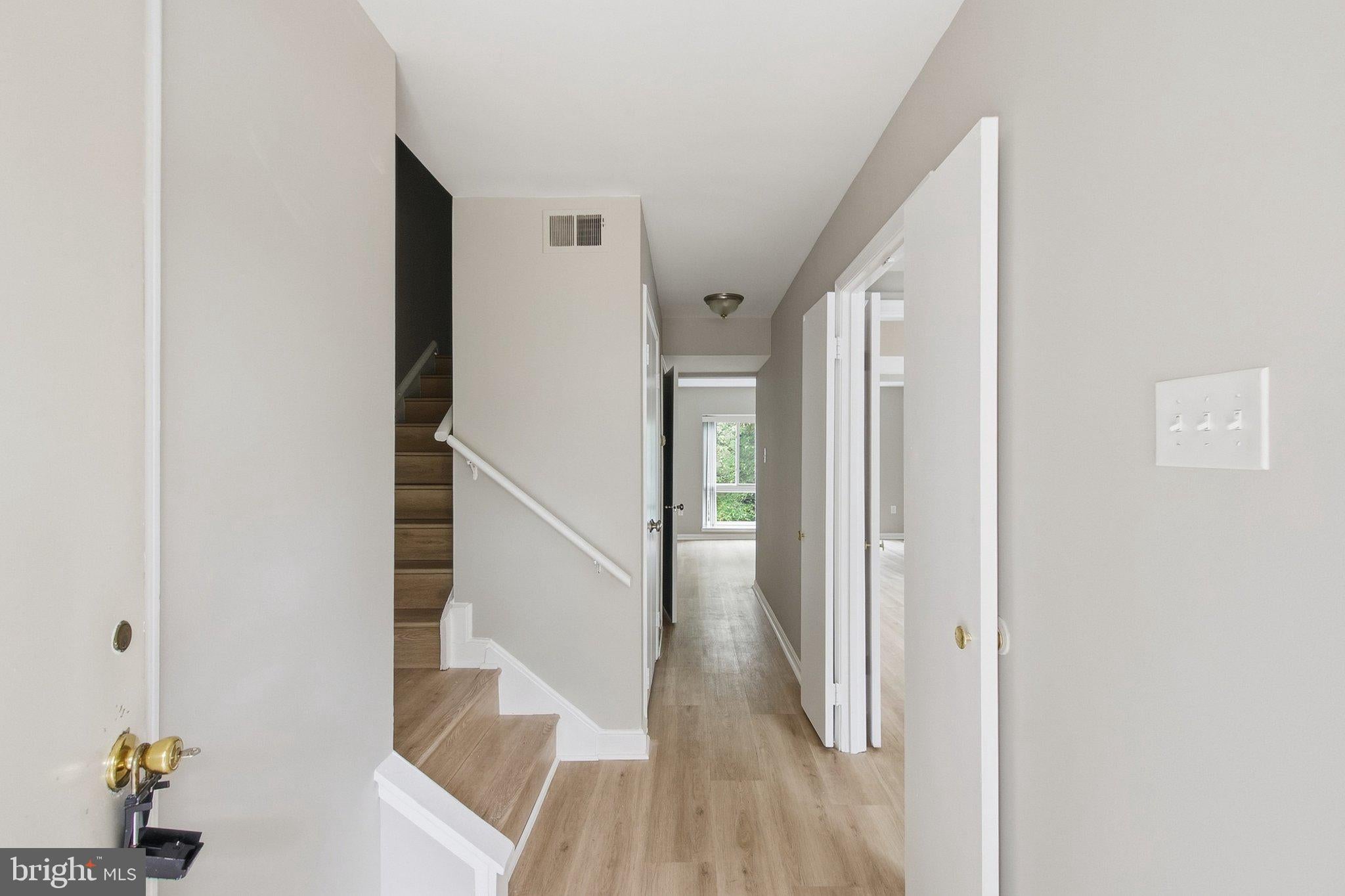 3861 PERSIMMON CIRCLE