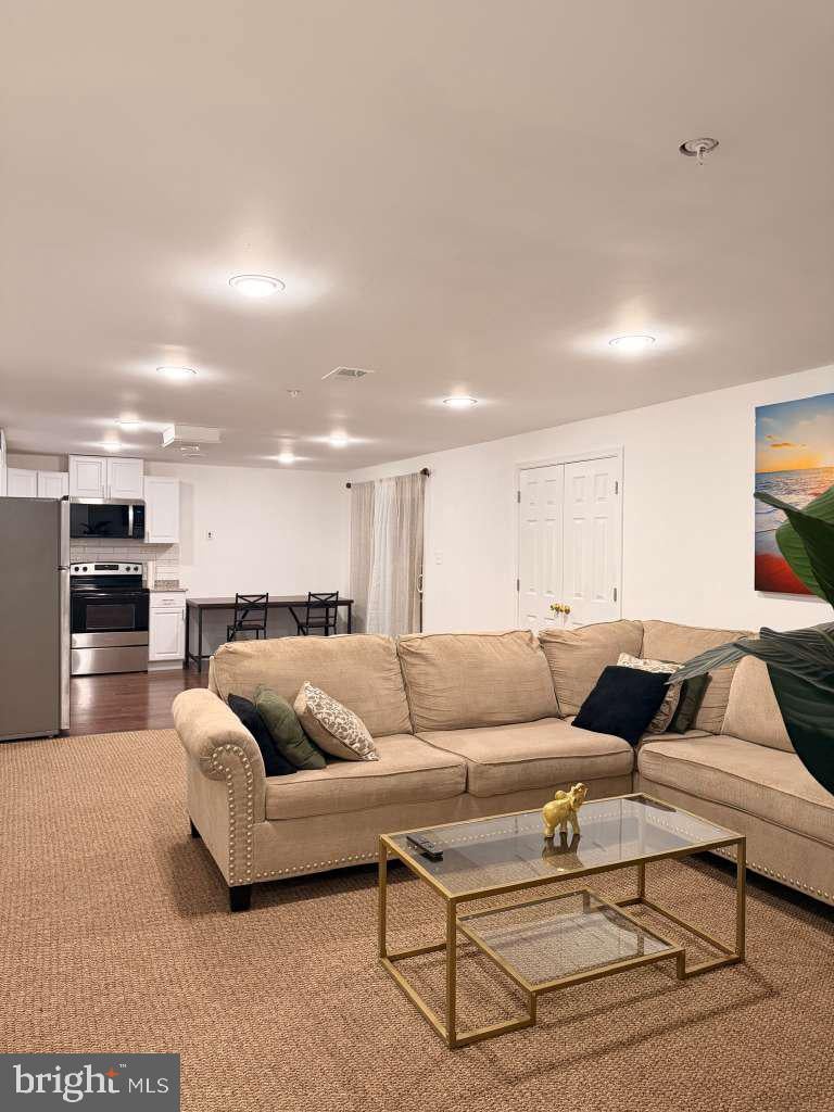 3213 VALLEY FOREST DRIVE