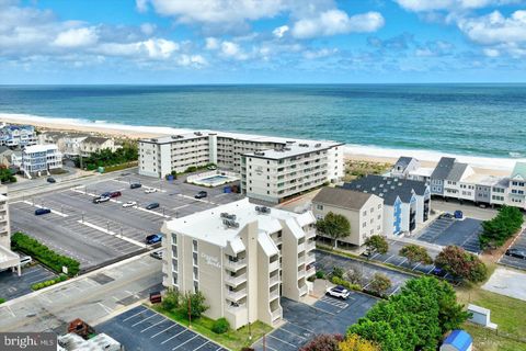 Condo For Sale - 15 145th Street #403<br/> Worcester County, OCEAN CITY, MD 21842