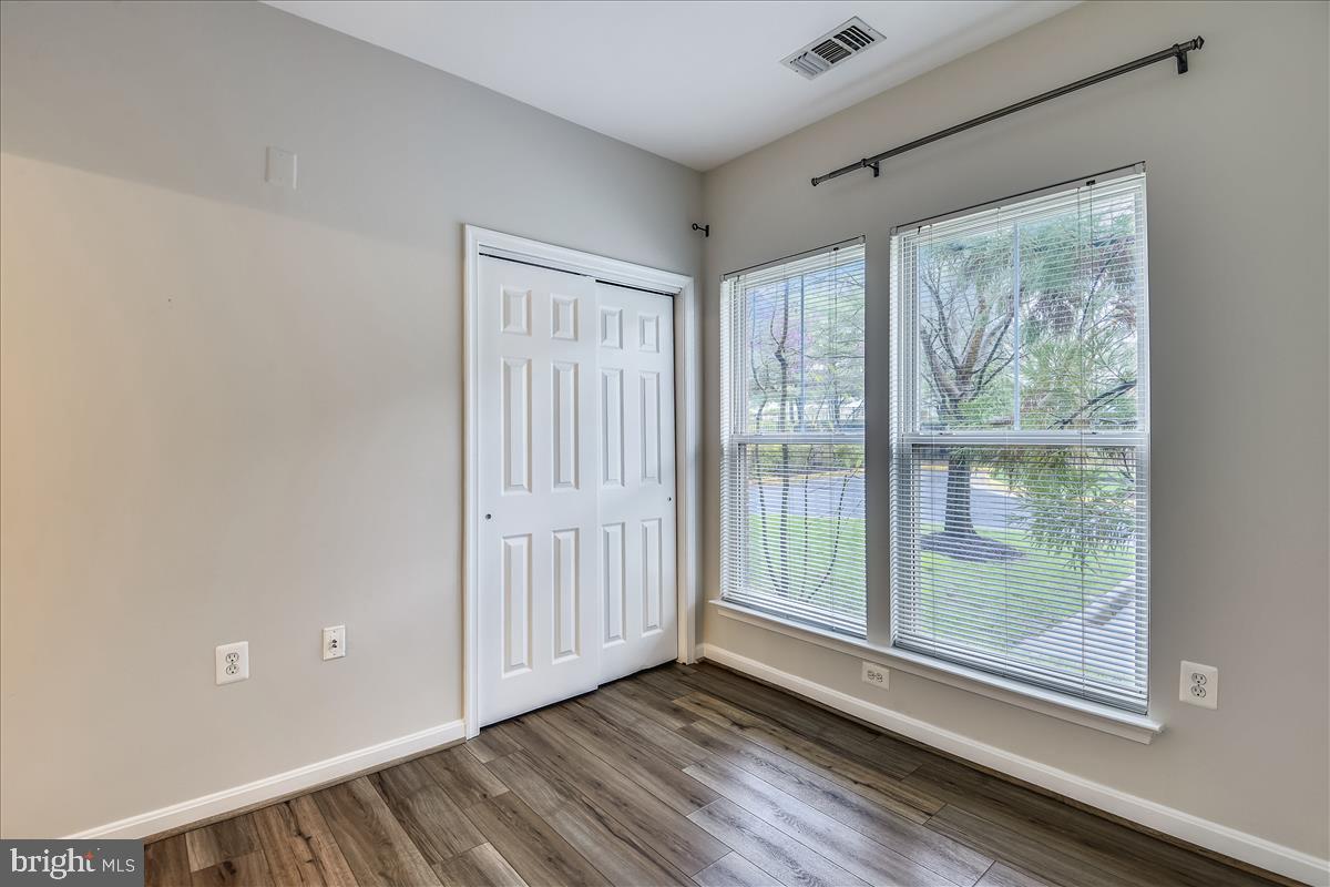 HUNTERS BRANCH - Residential Lease