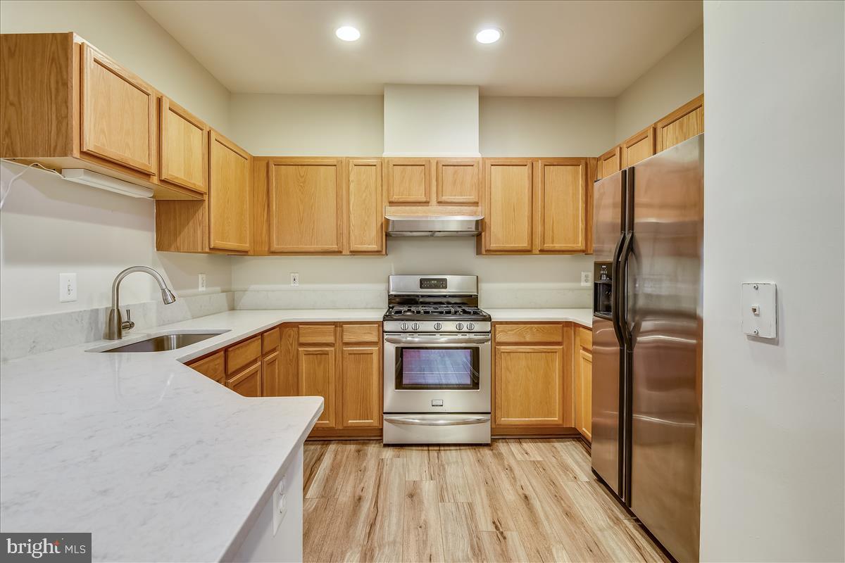 HUNTERS BRANCH - Residential Lease