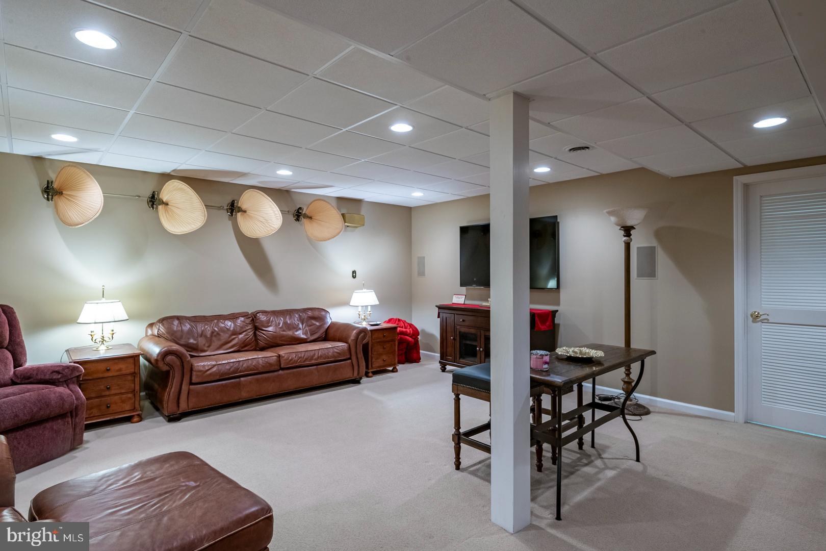 WYOMISSING MEADOWS - Residential