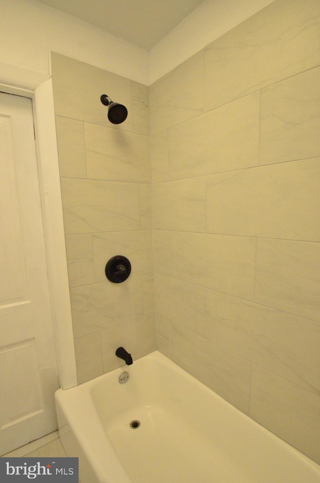 ELMWOOD PARK - Residential