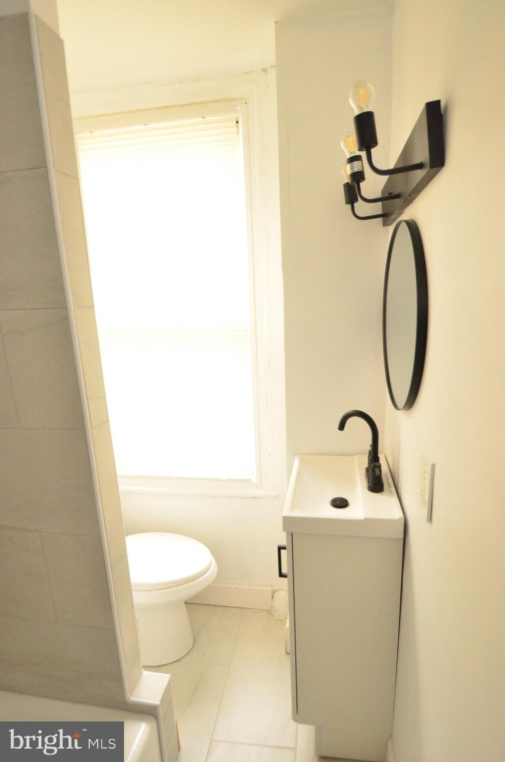 ELMWOOD PARK - Residential