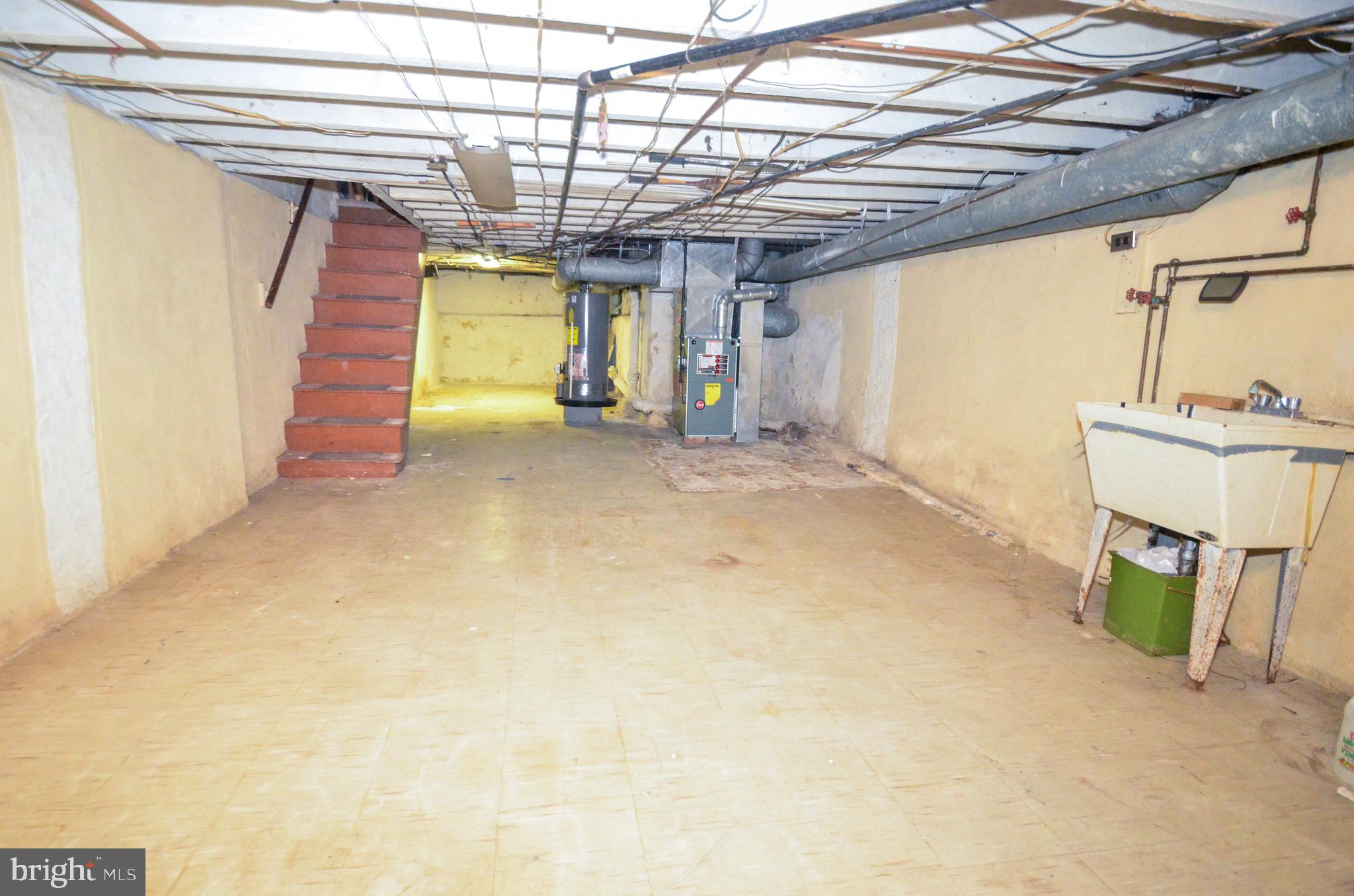 ELMWOOD PARK - Residential