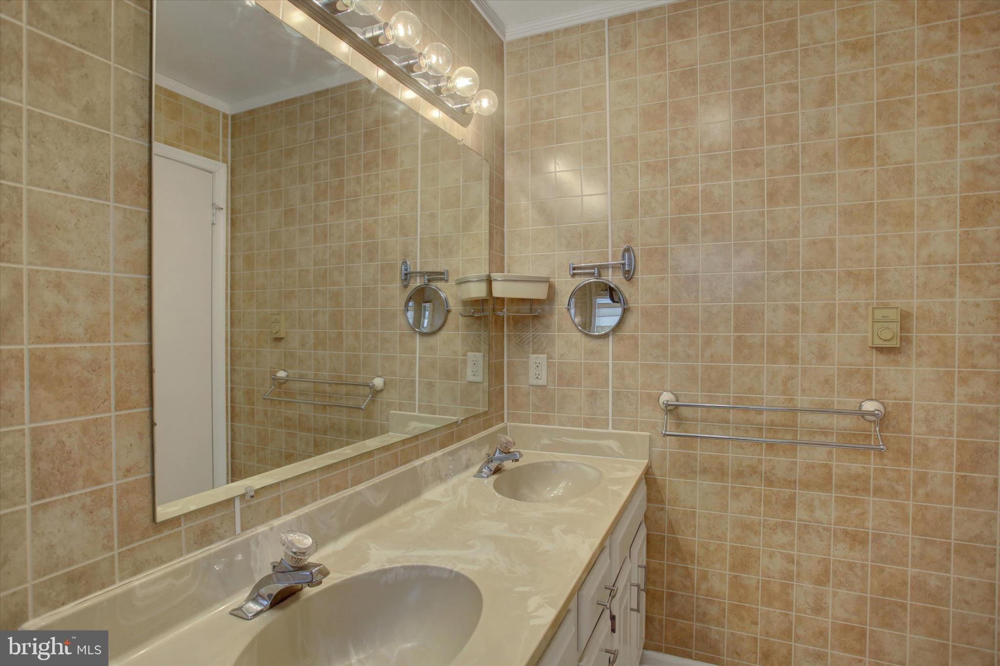 LAURICH GEMS SOUTH - Residential