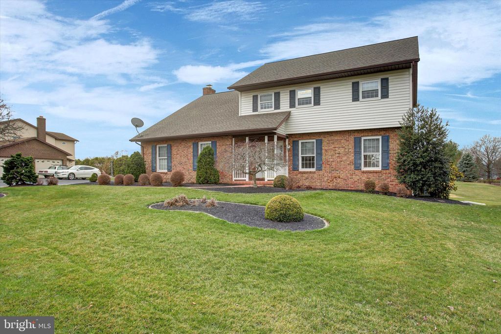 Photo of 19 Obsidian Dr, CHAMBERSBURG, PA 17202 (MLS # PAFL2033402)