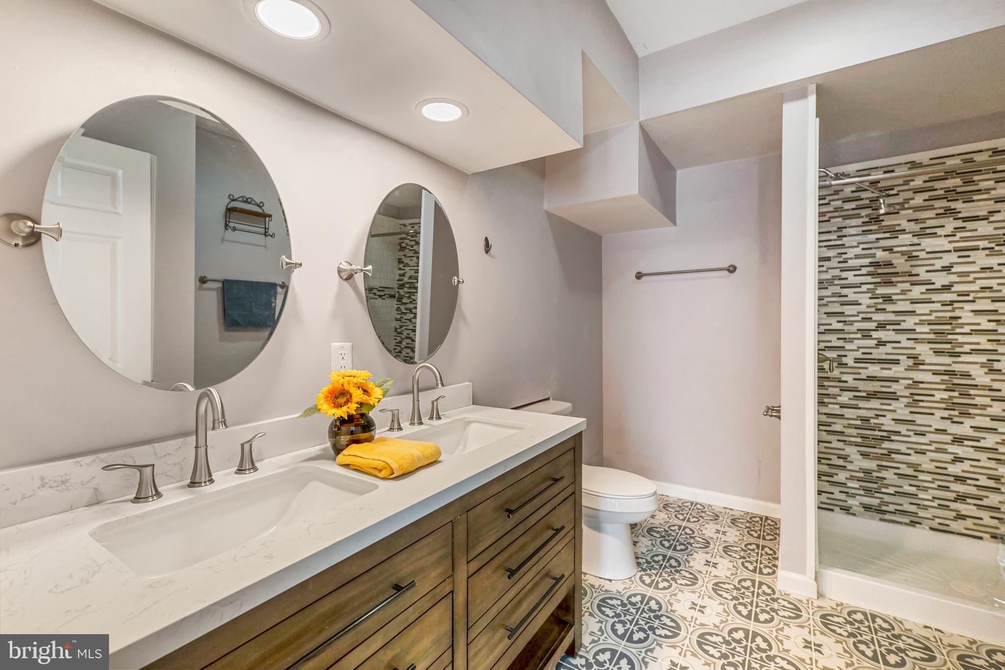 HAMMONDS MILL - Residential