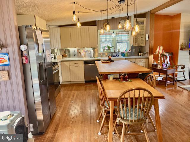 CAERNARVON TWP - Residential