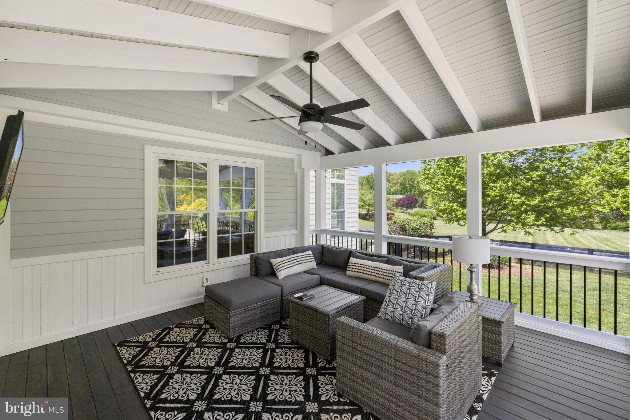 GOLDEN SPRINGS - Residential