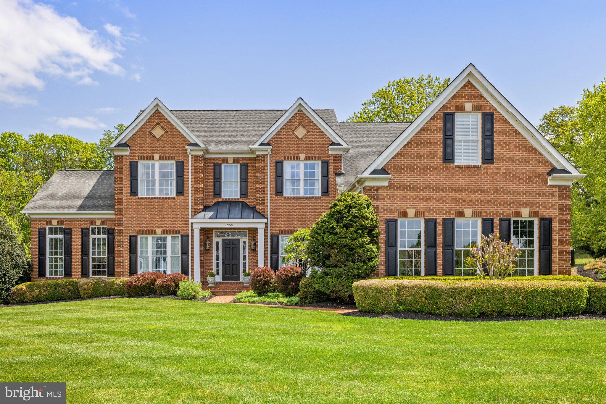 GOLDEN SPRINGS - Residential