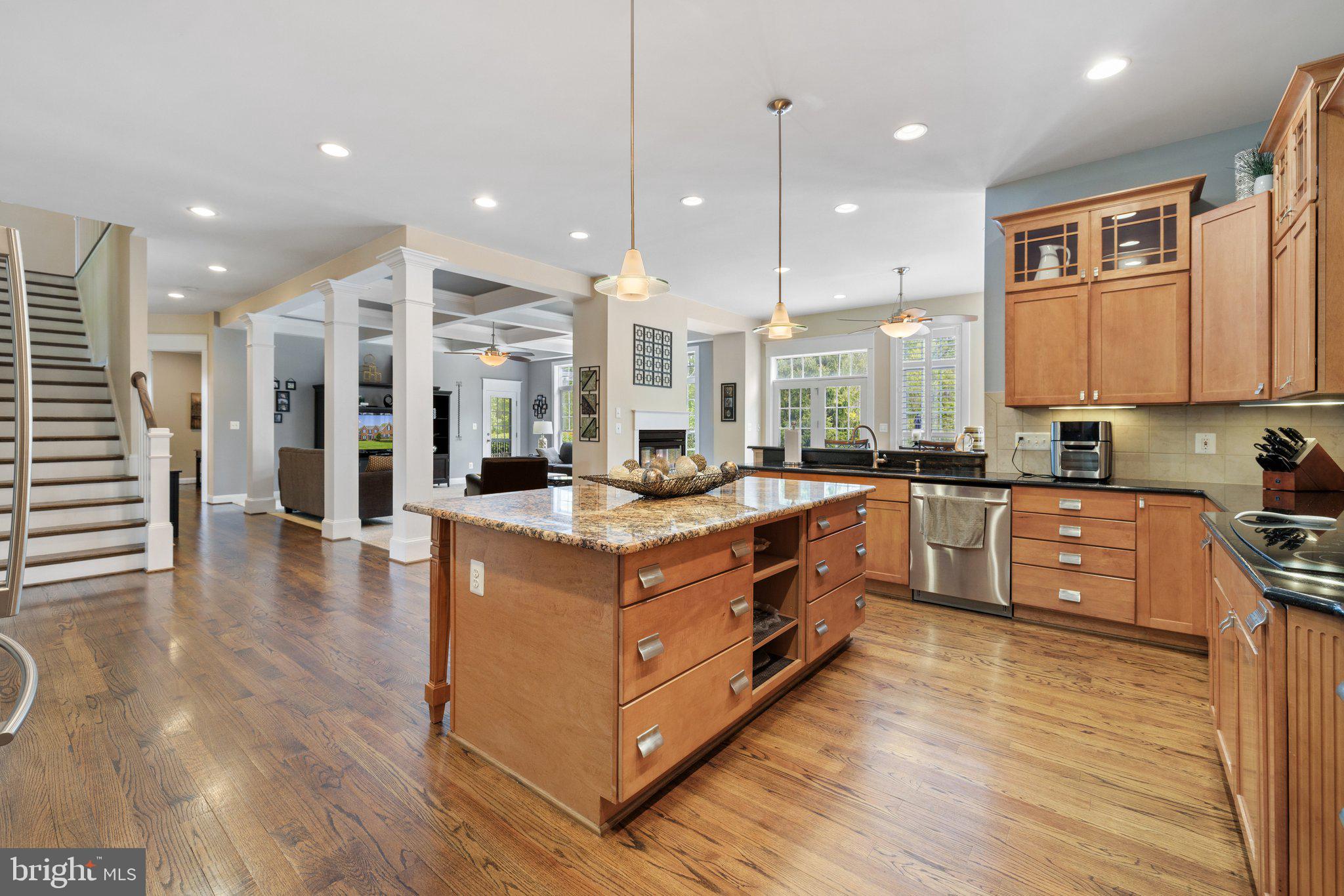 GOLDEN SPRINGS - Residential