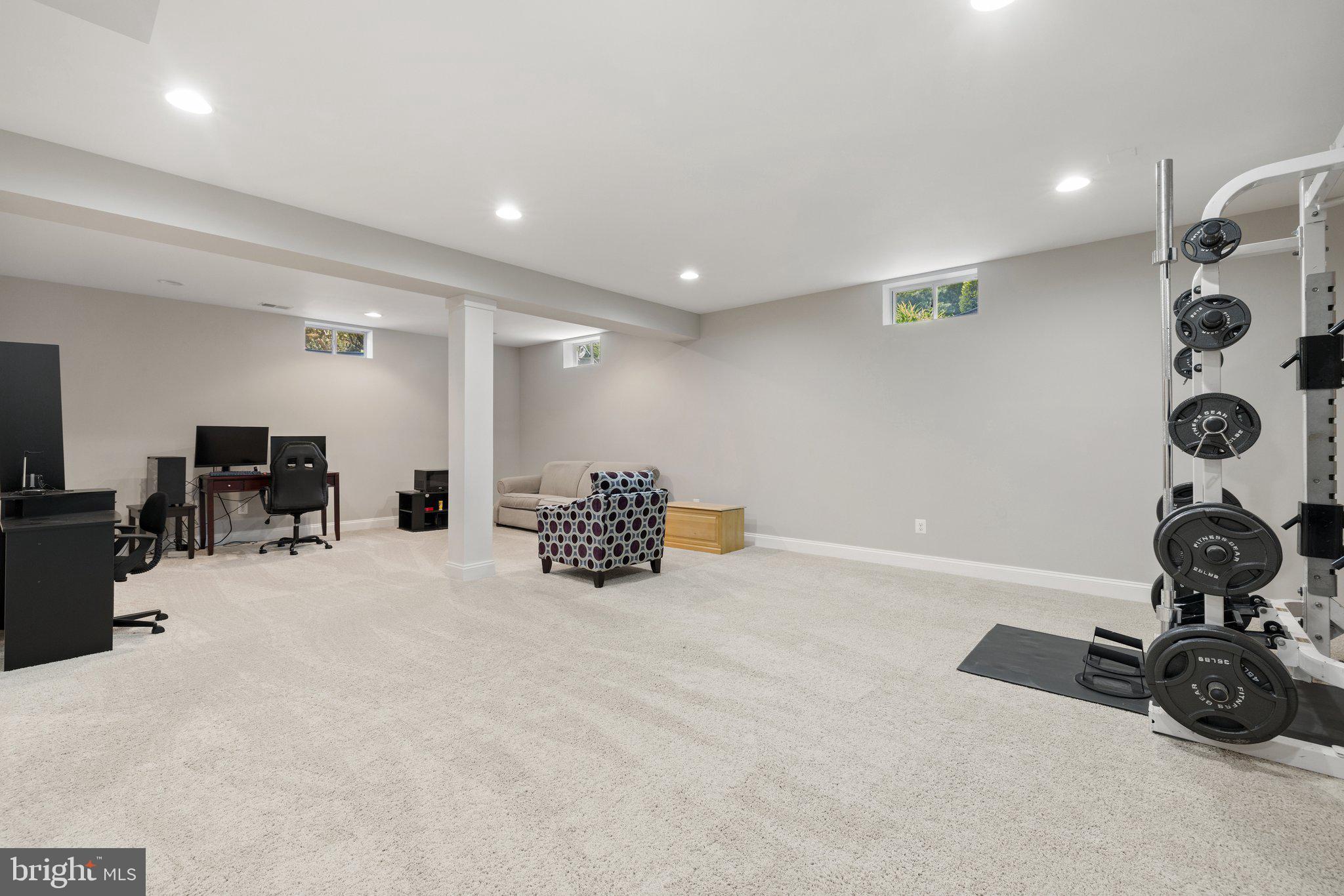 GOLDEN SPRINGS - Residential