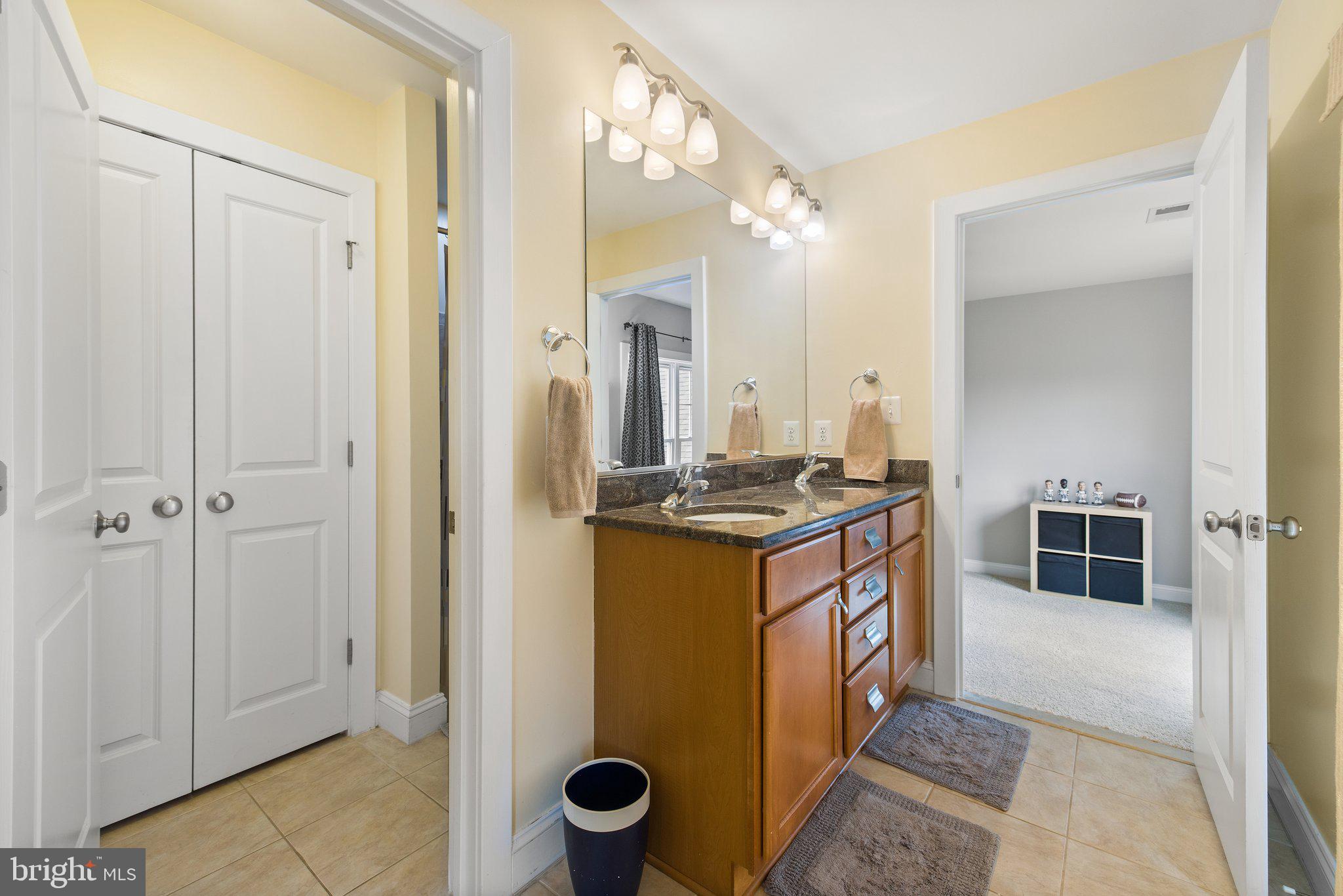 GOLDEN SPRINGS - Residential