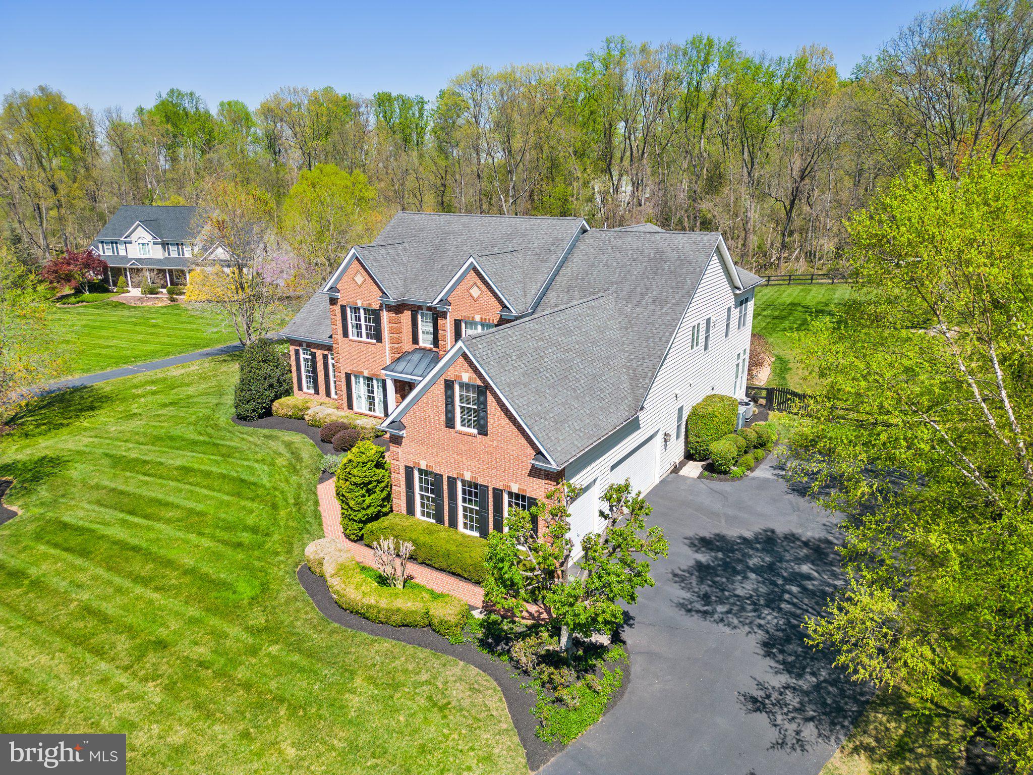 GOLDEN SPRINGS - Residential