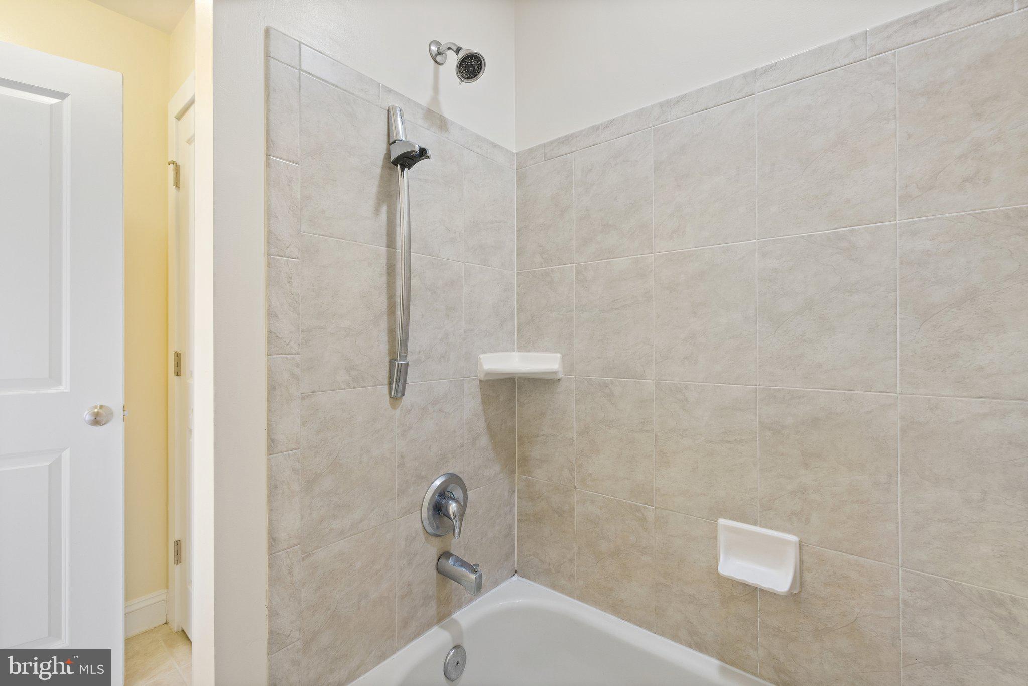 GOLDEN SPRINGS - Residential