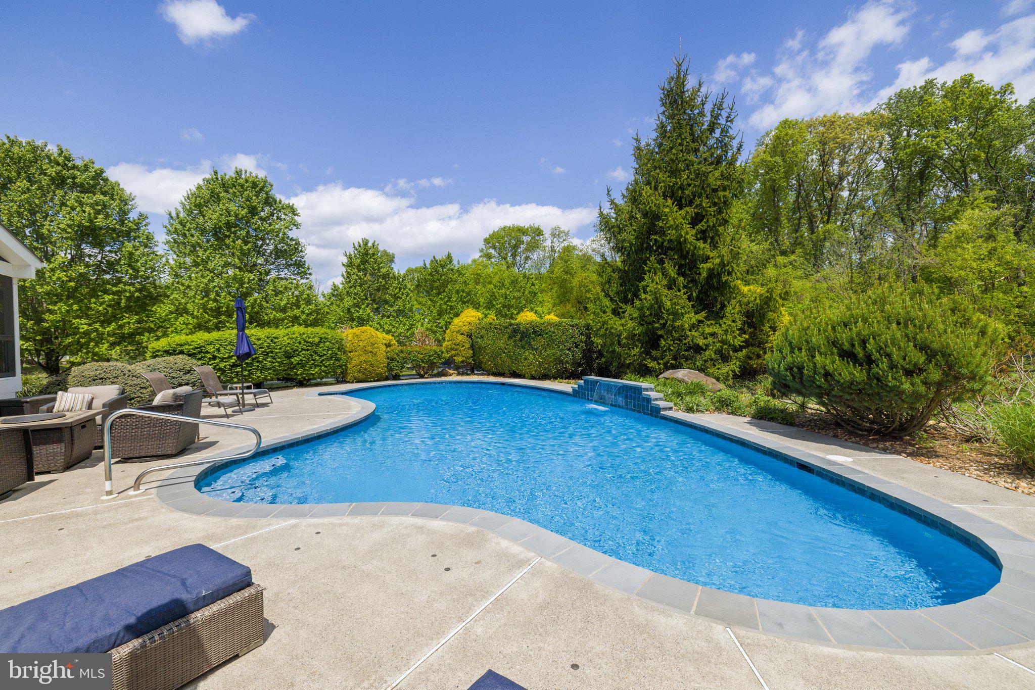 GOLDEN SPRINGS - Residential