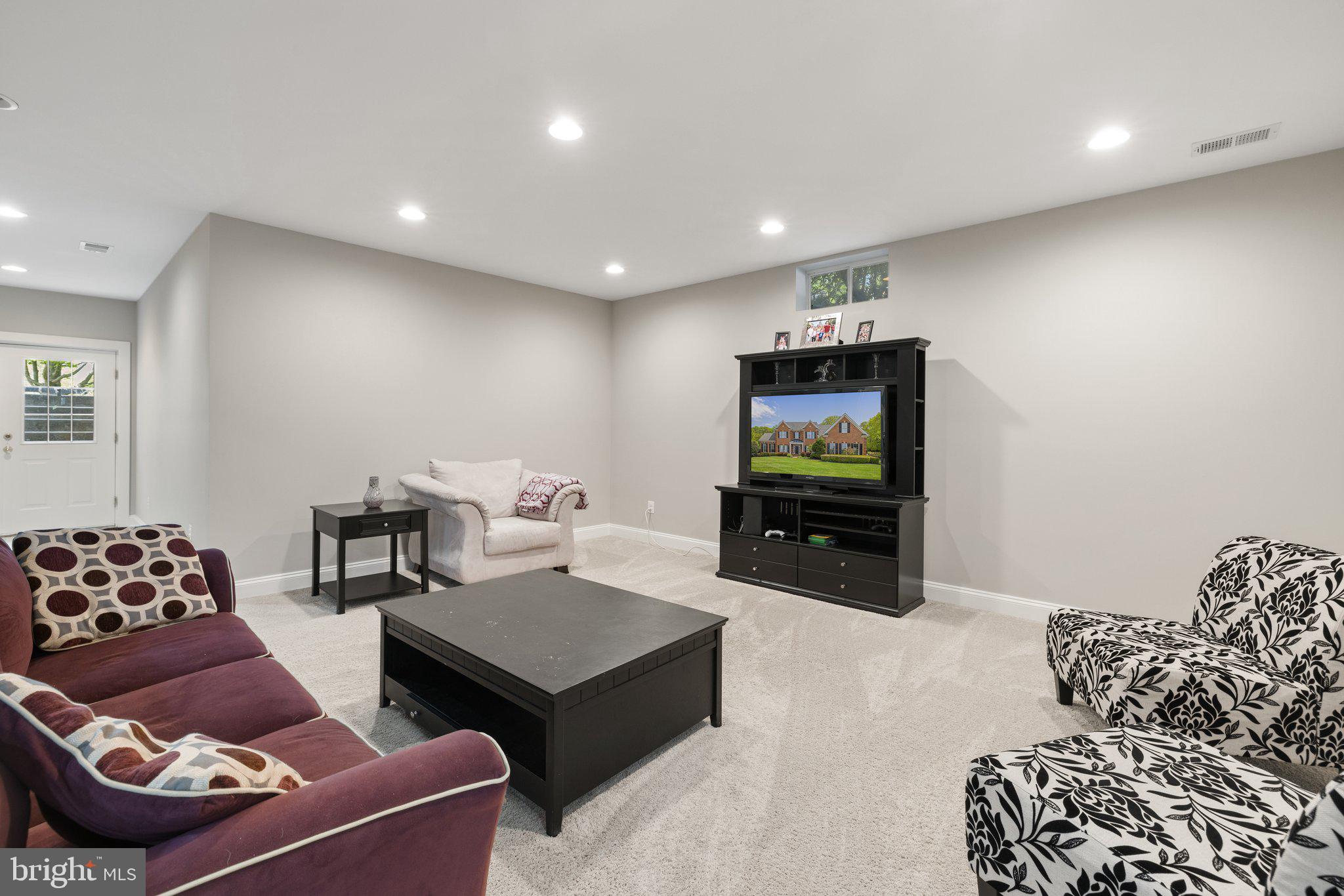 GOLDEN SPRINGS - Residential