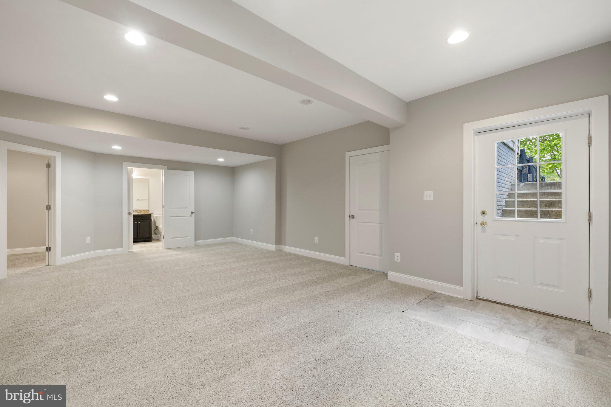 GOLDEN SPRINGS - Residential