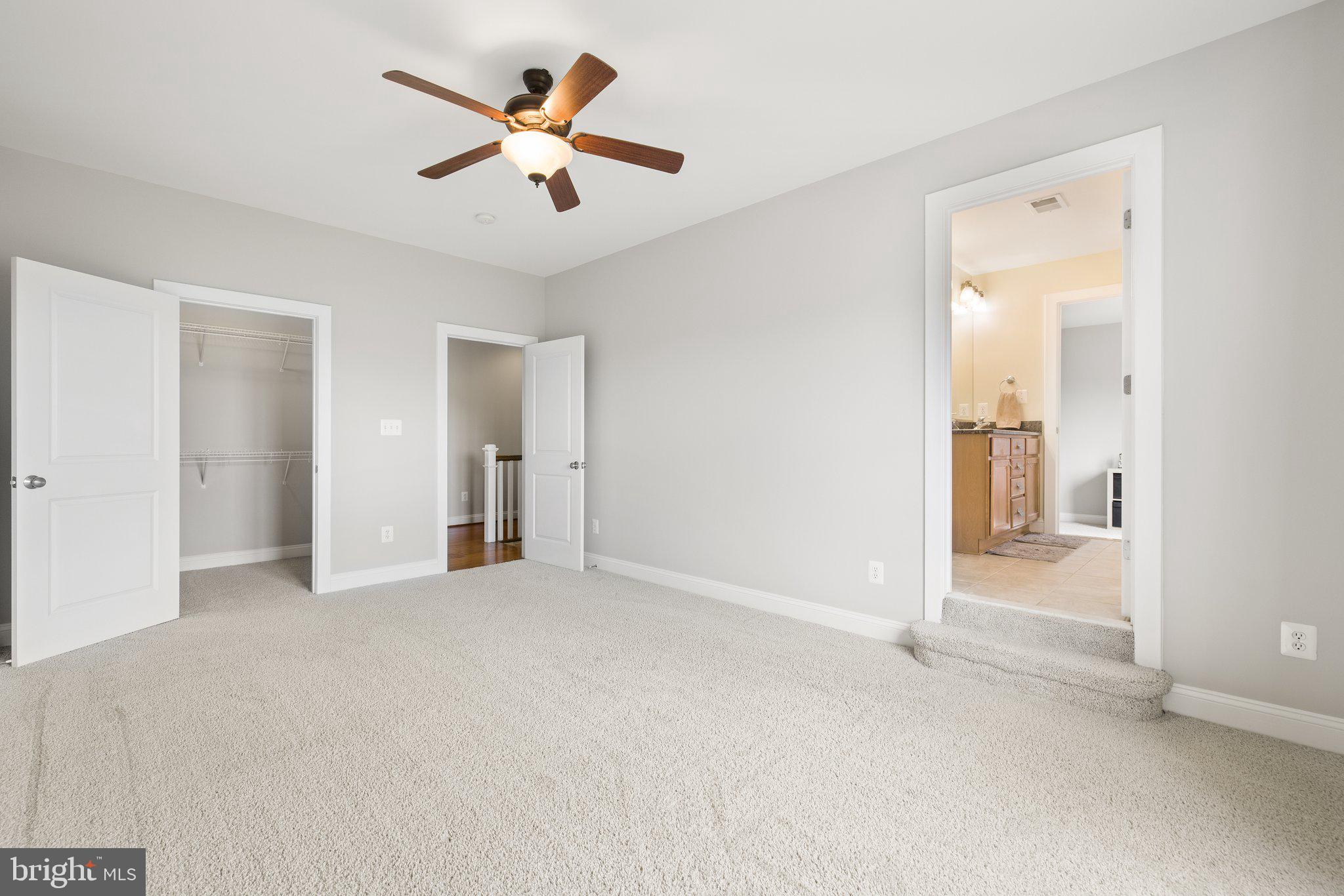 GOLDEN SPRINGS - Residential