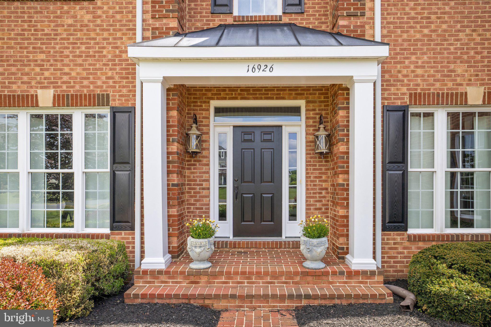 GOLDEN SPRINGS - Residential