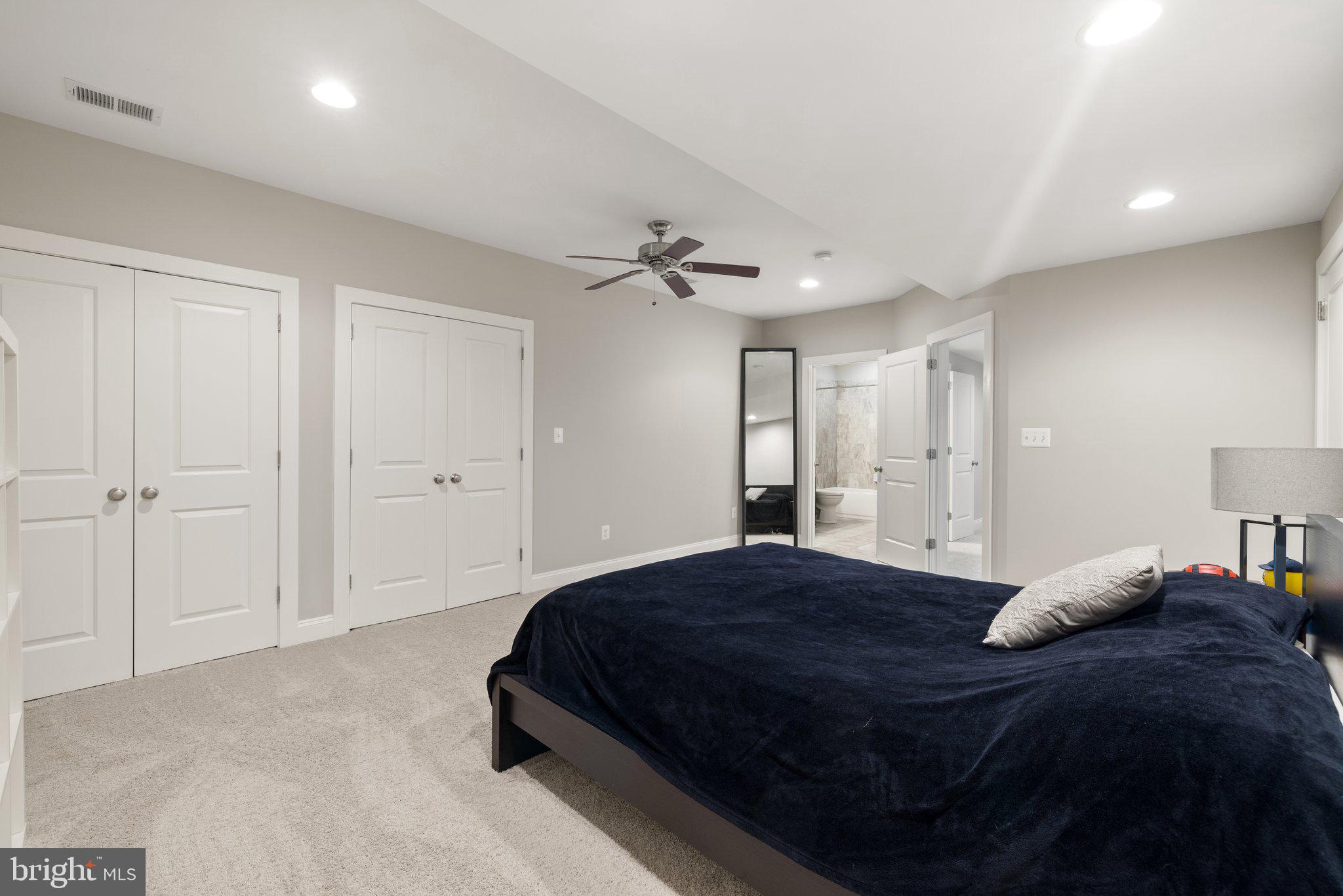 GOLDEN SPRINGS - Residential