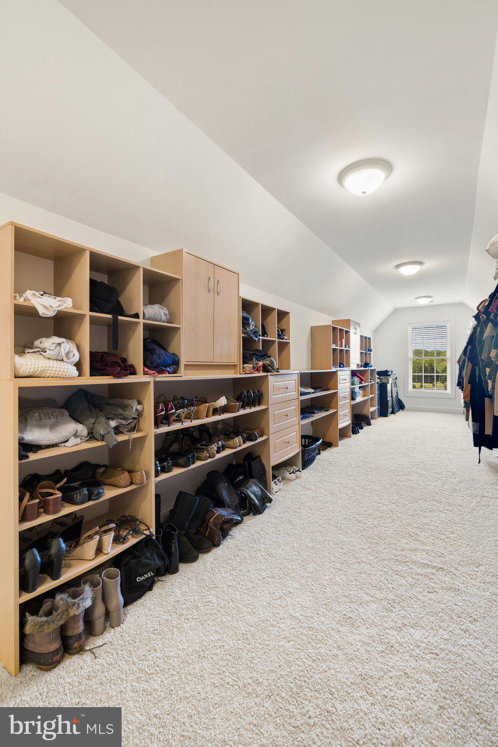 GOLDEN SPRINGS - Residential