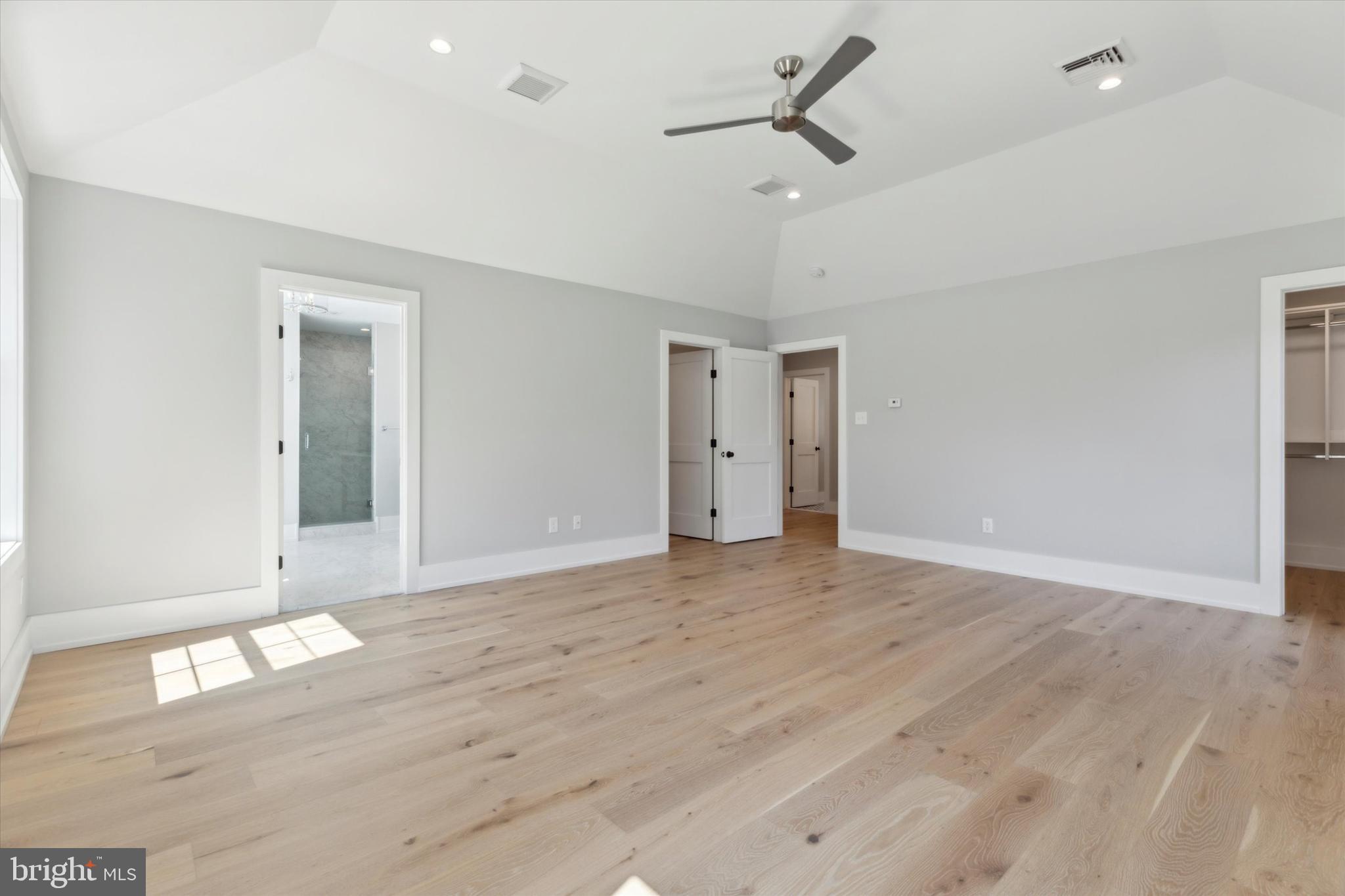 WYNNEWOOD PARK - Residential