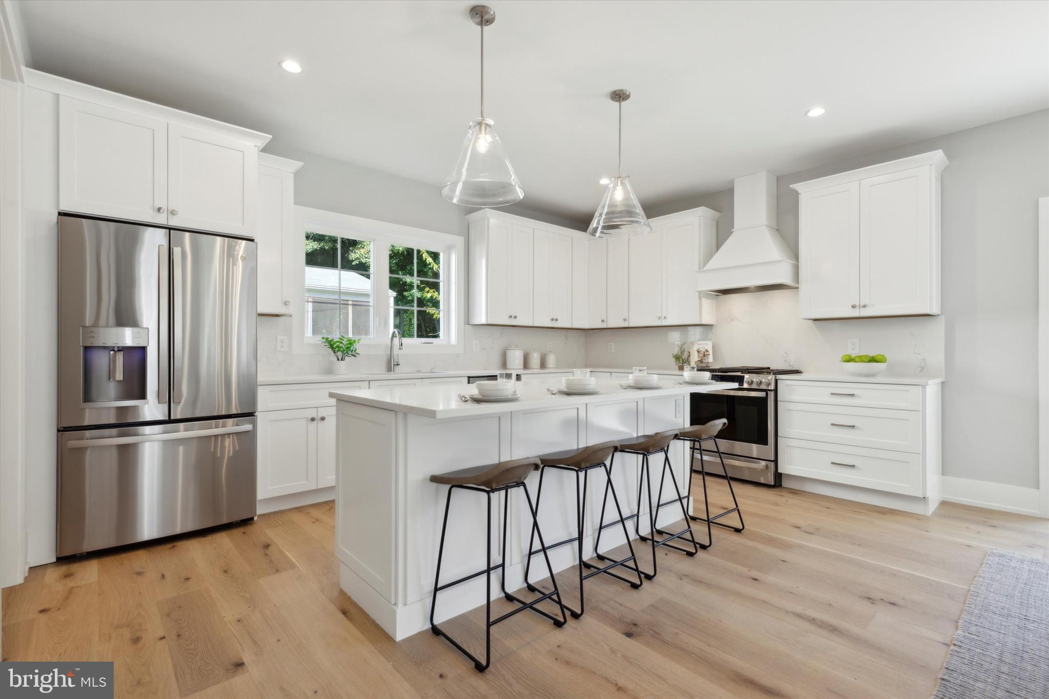 WYNNEWOOD PARK - Residential