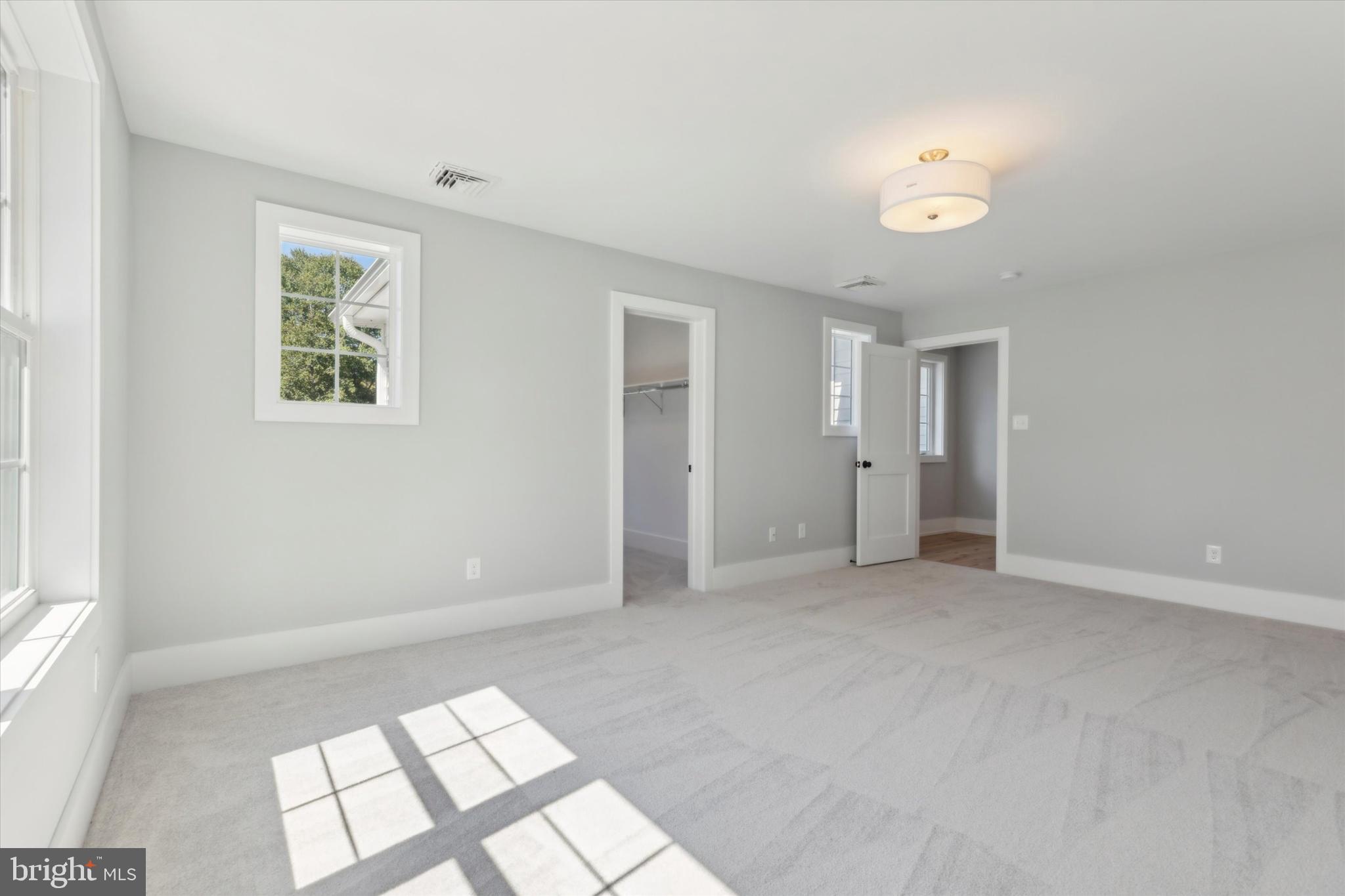 WYNNEWOOD PARK - Residential