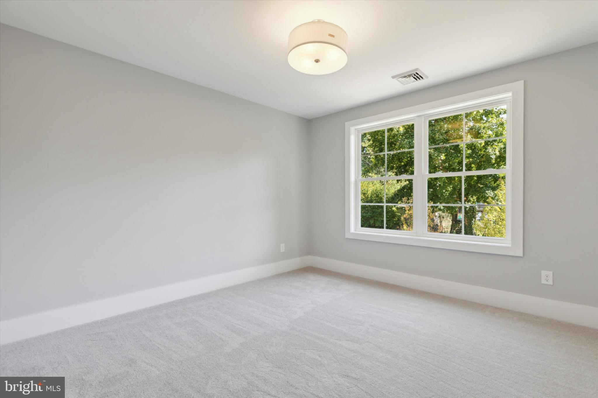 WYNNEWOOD PARK - Residential