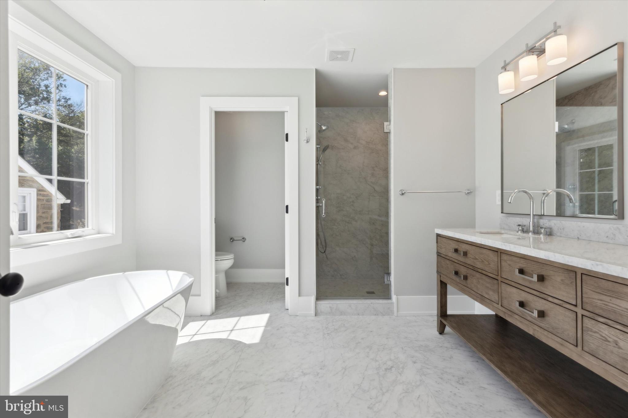 WYNNEWOOD PARK - Residential