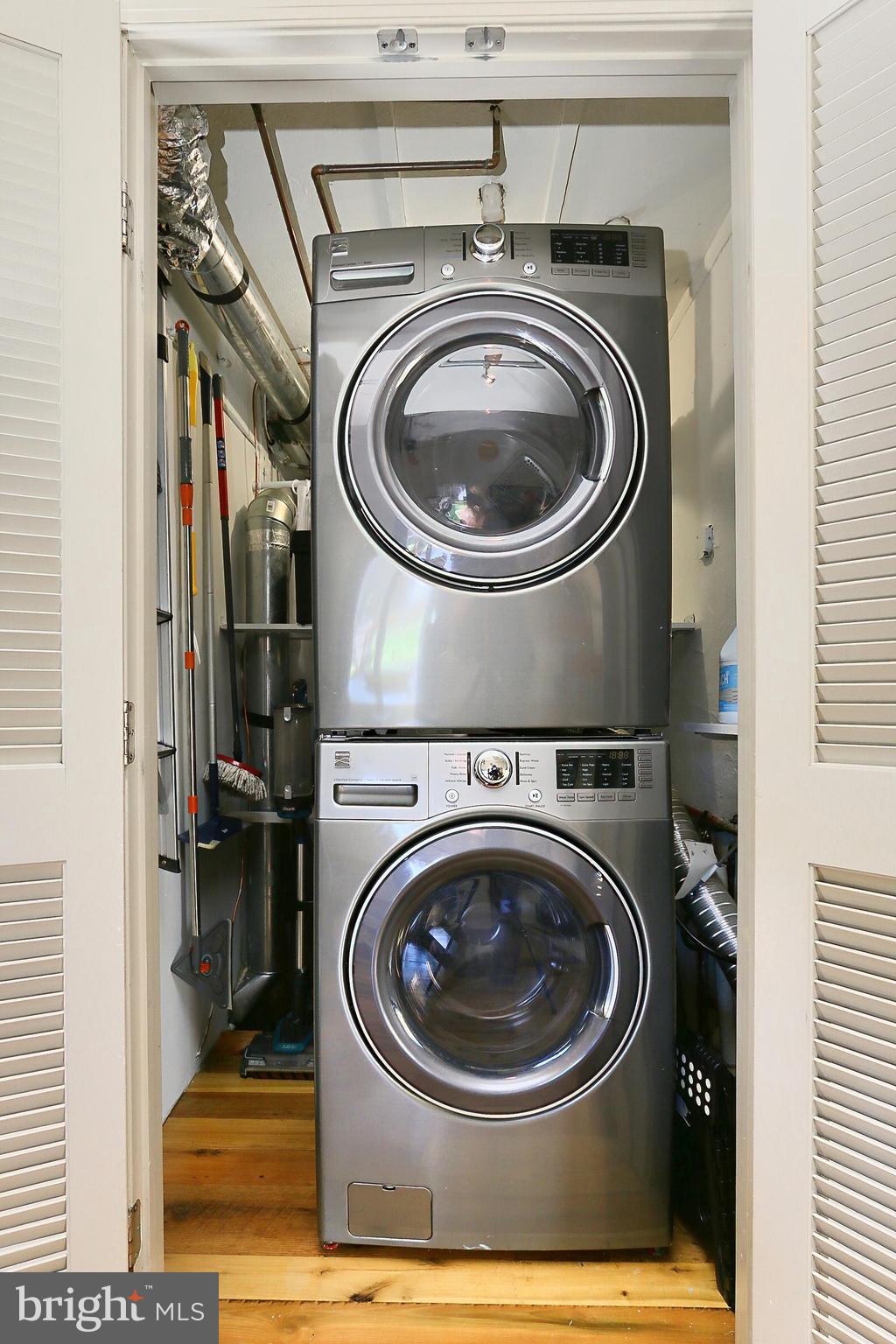 VIRGINIA FOREST - Residential