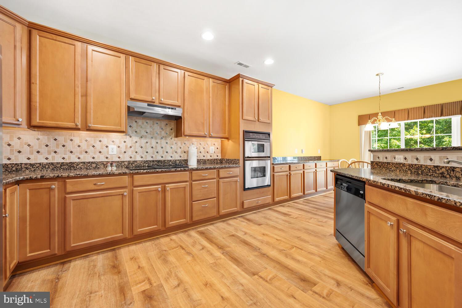 SYMPHONY VILLAGE AT CENTREVILLE - Residential